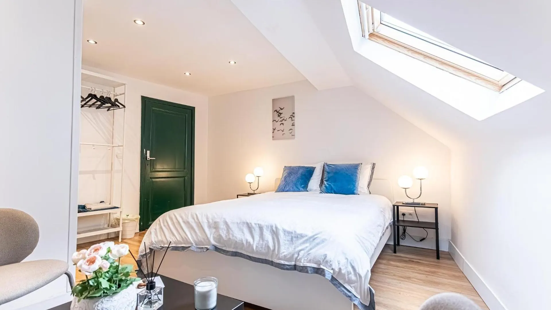 Lovely & Comfortable Studio Apartments At Heart Of Gent