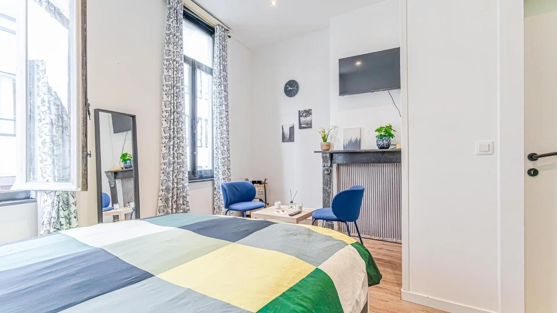 Lovely & Comfortable Studio Apartments At Heart Of Gent