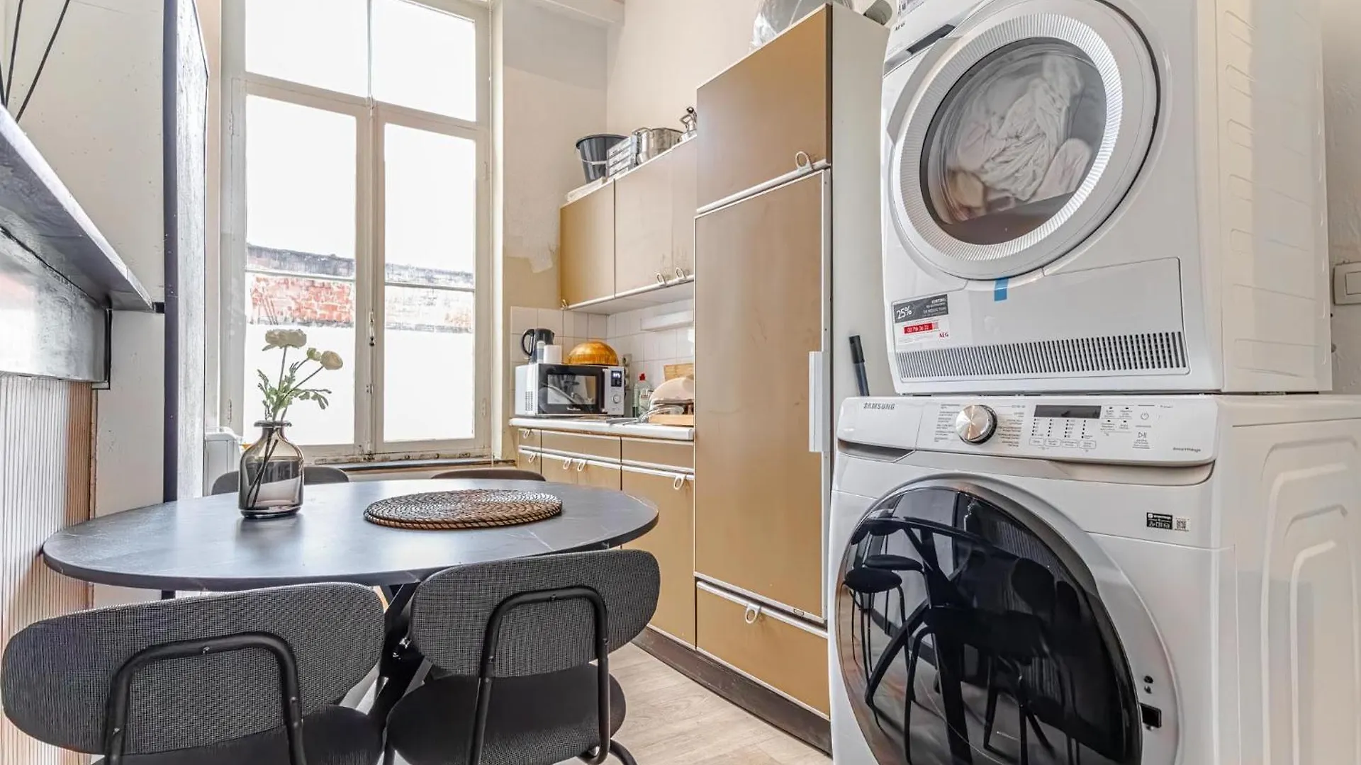 Lovely & Comfortable Studio Apartments At Heart Of Gent